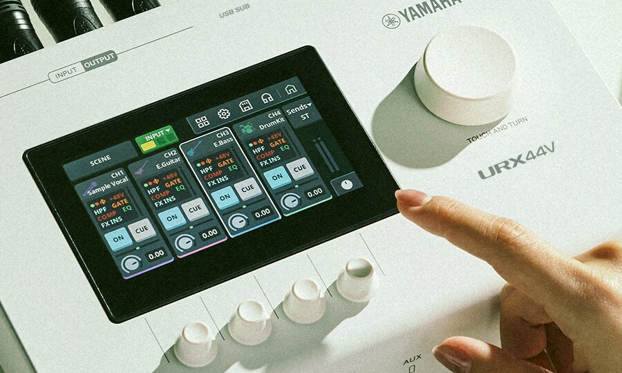 Yamaha URX44V: Intuitive Control at Your Fingertips