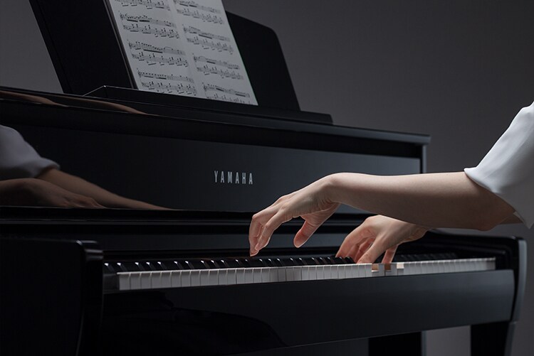 CLP-745 - Overview - Clavinova - Products - Pianos - Yamaha - Malaysia